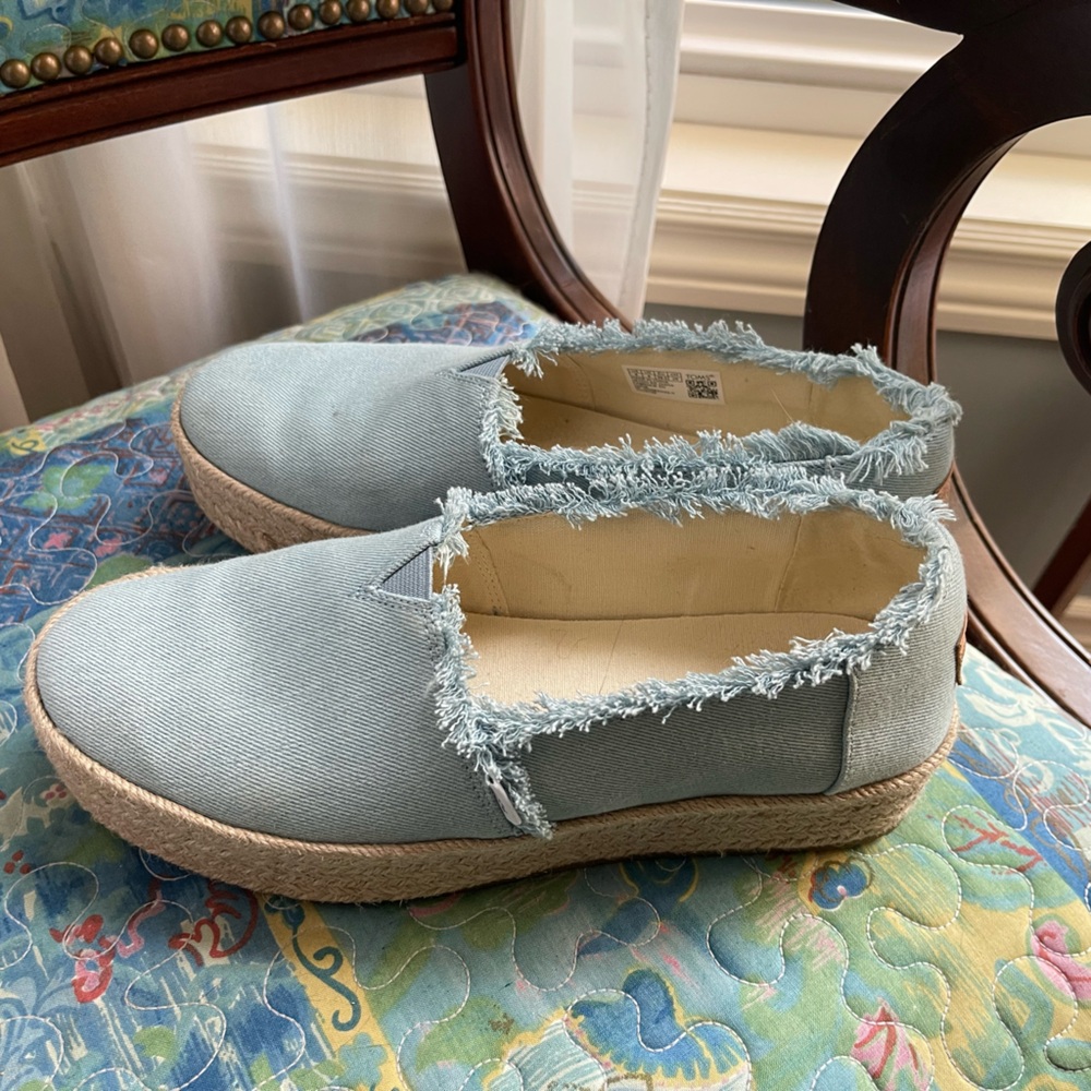 Toms Blue Espadrilles Comfortable Casual Shoes